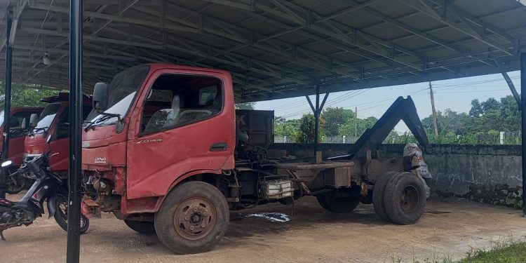 Penuh Tumpukan hingga ke Jalan Lintas, DLHK Usul Penambahan Kontainer Sampah ke Pemprov