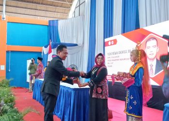 GM BETV Susanto Raih Predikat Cumlaude Terbaik, Yudisium Program Magister Ilmu Hukum Unihaz Bengkulu