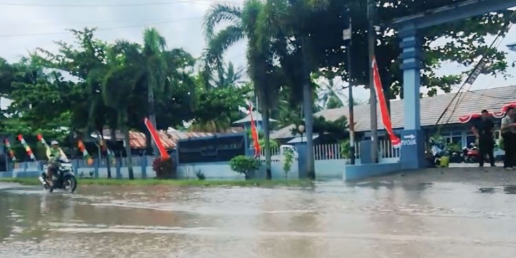 Bupati Bengkulu Selatan Pastikan Jalan Duayu Diperbaiki, Saluran Irigasi Dibangun untuk Atasi Genangan