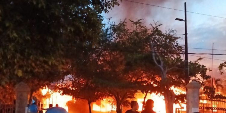 Si Jago Merah Lahap Gedung Kwarda Bengkulu, 10 Armada Diturunkan