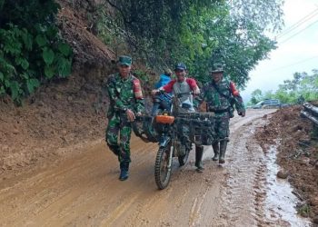 Dandim 0408 Bengkulu Selatan Tinjau Lokasi Longsor di Kecamatan Ulu Manna