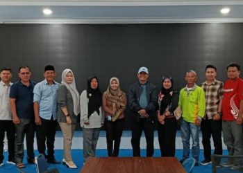 Guru Honorer dan Staf Pendidik Minta Kenaikan Insentif, Gubernur Helmi Hasan Akomodir di 2026
