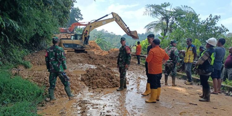 Longsor Tutup Jalan Manna–Tanjung Sakti Bengkulu Selatan, Pembersihan Masih Berlangsung