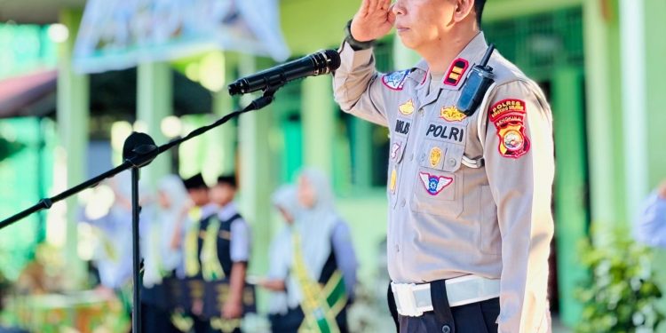 Satlantas Polres Bengkulu Selatan Edukasi Pelajar MAN 1 tentang Disiplin dan Keselamatan Lalu Lintas