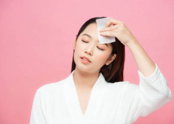 5 Tips Memilih Moisturizer untuk Kulit Berminyak, Jangan Salah Pilih