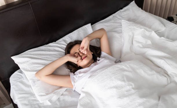 Wajah Tampak Bengkak Saat Bangun Tidur, Ini 5 Penyebab yang Harus Kamu Ketahui