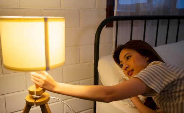 Kamu Sering Tidur dengan Lampu Nyala? Waspadai, Ada 6 Dampak Berbahaya Bagi Kesehatan, dapat Memicu Stres