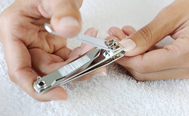 Mitos Potong Kuku di Malam Hari Bisa Datangkan Makhluk Halus, Benarkah? Cek Penjelasannya!