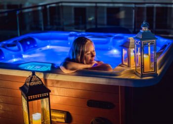 Mitos atau Fakta? Mandi Malam Bisa Sebabkan Rematik hingga Paru-paru Basah, Temukan Jawabannya Disini!