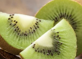 Penting Diketahui! Efek Samping Konsumsi Buah Kiwi di Sini, Bisa Sebabkan Reaksi Alergi