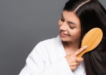 Cara Mudah Bikin Rambut Gak Cepet Lepek, Cukup Lakukan 5 Hal Ini