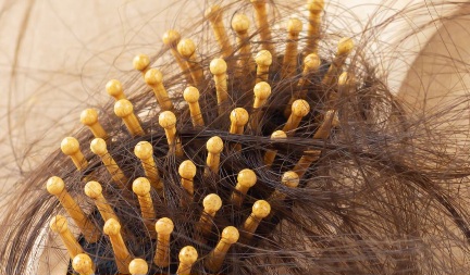 Penyebab Rambut Mudah Rusak, Cek di Sini! Bisa Terjadi Karena Selalu Keramas