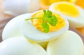 Camilan Enak yang Cocok Dikonsumsi di Malam Hari, Cek di Sini