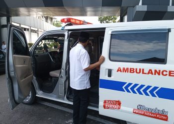 Perkuat Program Layanan Kesehatan, Pemprov Bengkulu Dapat Bantuan Ambulans Gratis