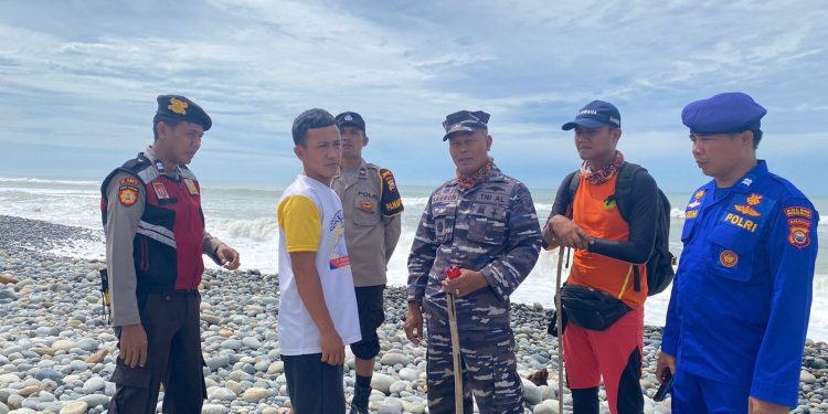 Bocah 4,5 Tahun Hilang, Diduga Hanyut di Pantai Padang Burnai, Ini Kronologinya