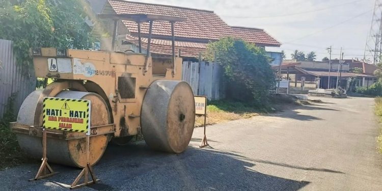 Lewat Pemeliharaan Rutin, Dinas PUPR Maksimalkan Kondisi Jalan Bengkulu Selatan Tetap Baik