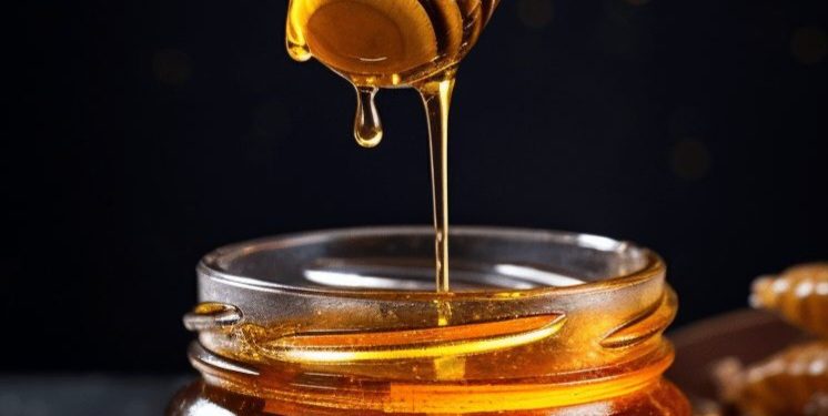 Bahan Alami Ini Dapat Mengatasi Tumit Kaki Pecah-pecah, Coba Gunakan Madu