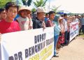 Ratusan Warga Dusun Belimbing Geruduk Kantor Bupati, Tuntut Kepastian Hak Tanah Warisan Leluhur