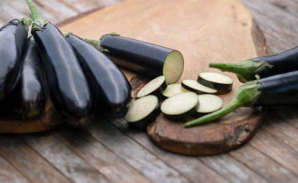 Memicu Gangguan Pencernaan hingga Alergi Kulit, Ini Sederet Efek Samping Mengonsumsi Terong Ungu Secara Berlebihan