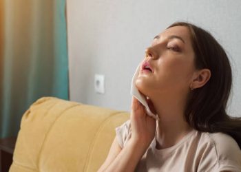 Ada 5 Cara Jitu untuk Atasi Keringat Dingin yang Terus Menerus, Apa Saja?