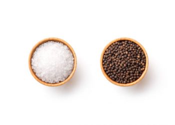 Mulai dari Cara Pengolahan hingga Kegunaan, Ini Dia Perbedaan Lada Hitam dan Lada Putih