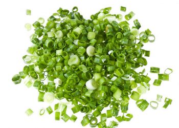 Kaya Akan Sumber Nutrisi Baik! Ini Dia Manfaat Konsumsi Daun Bawang untuk Kesehatan