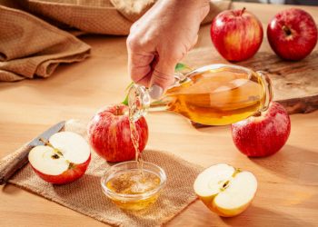 Rawat Kesehatan Gigimu dengan Menggunakan Cuka Apel, Klaim Juga Manfaat Lainnya Disini!