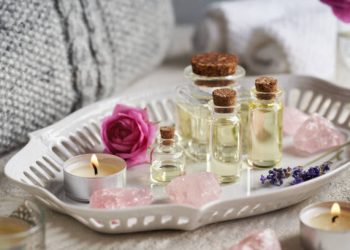 Tak Hanya Indah di Pandang Mata, Kenali Segudang Manfaat Bunga Mawar untuk Dunia Kecantikan Kulit