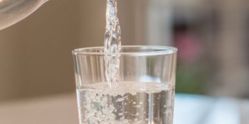 Manfaat Lain Konsumsi Air Putih Hangat Sehari-hari, Cek di Sini! Ampuh Meredakan Hidung Tersumbat