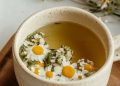 Teh Chamomile Ini Ampuh Meredakan Stres, Cek Manfaat Lainnya yang Perlu Diketahui di Sini