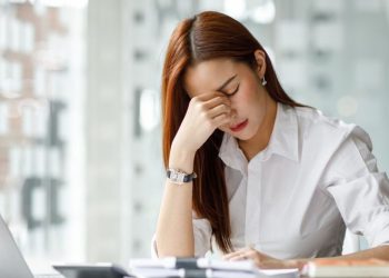 Sakit Kepala Bisa jadi Tanda Tubuh Kurang Zat Besi, Cek Lainnya di Sini