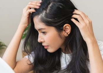 Seledri Baik untuk Rambut, Ini Cara Mudah Mengatasi Uban Saat Muda yang Perlu Diketahui