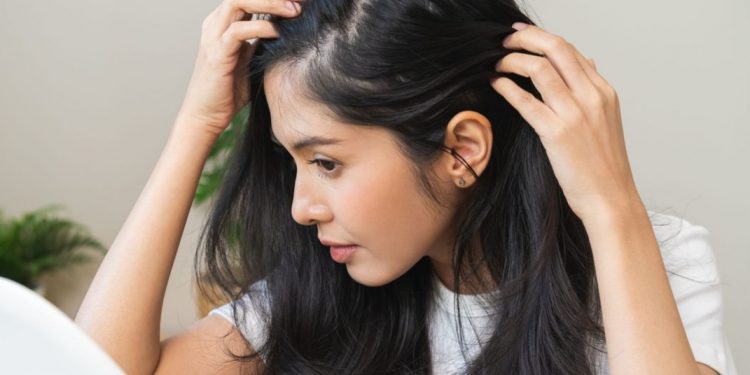 Seledri Baik untuk Rambut, Ini Cara Mudah Mengatasi Uban Saat Muda yang Perlu Diketahui