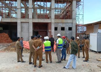 KPK Sidak Proyek Pembangunan Labkesmas dan Masjid Agung Bengkulu Tengah