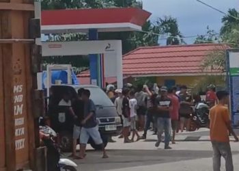 Antrean BBM di SPBU Tais Ricuh, 2 Anggota Satpol PP Seluma Hampir Diamuk Massa