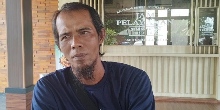 Warga Tanjung Kemenyan Desak Kejari Bengkulu Utara Usut Dugaan Korupsi Pengadaan Listrik Desa