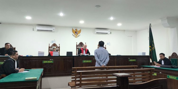 Korupsi Dana Desa Rp890 Juta untuk Judi, Mantan Kades Air Pesi Divonis 3 Tahun Penjara