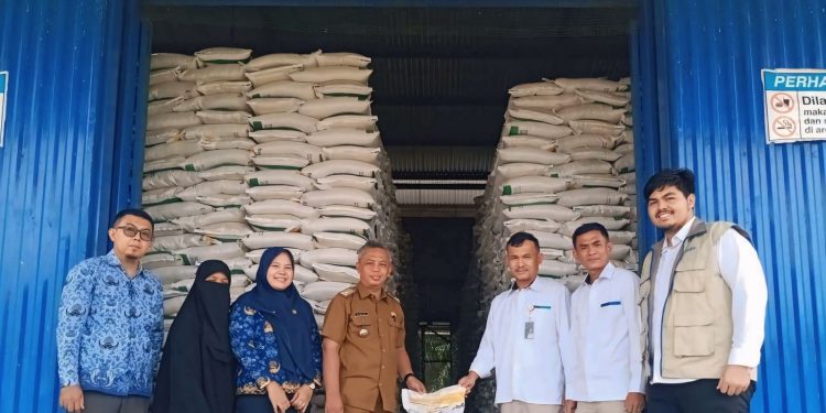 Bulog Lakukan Uji Kuantitas Komoditas, Pastikan Bantuan Pangan Bengkulu Selatan Berkualitas
