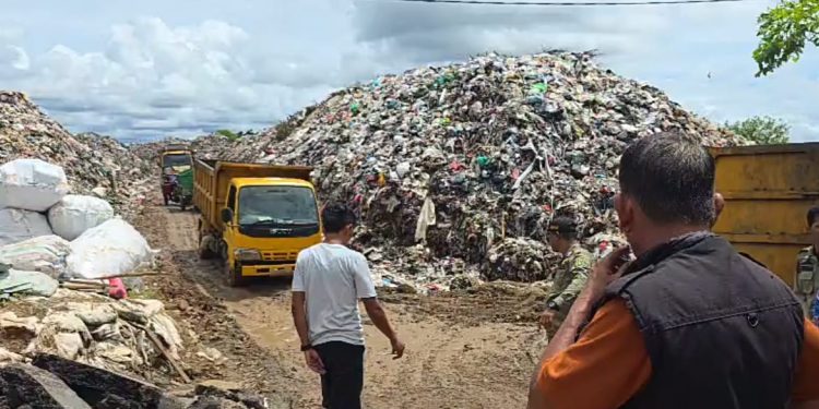 Pemkot Bengkulu Siapkan Jalur Khusus untuk Mobil Pengangkut Sampah Pribadi di TPA