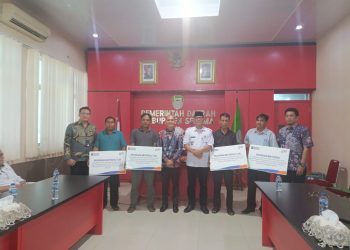 Kelompok Tani di Seluma Dapat Bantuan Freezer dan Hand Sprayer dari CSR BRI