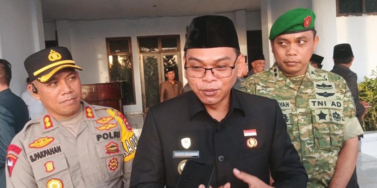 Agar Tepat Sasaran, Pemkab Seluma Tempel Stiker di Rumah Penerima Bansos