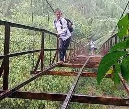 Jembatan Desa Simpang Segera Dibangun, Bupati Pastikan Gunakan Dana CSR Pertamina, BRI dan Bank Bengkulu