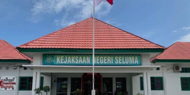 Berkas Perkara Dugaan Korupsi APBDes Dusun Tengah Dilimpahkan ke Jaksa