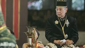Wafat di Usia 77 Tahun, Ini Profil Singkat Raja Keraton Solo Pakubuwono XIII