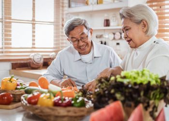 Cek Disini Rekomendasi Makanan Sehat untuk Lansia, Paling Utama Makanan Tinggi Serat