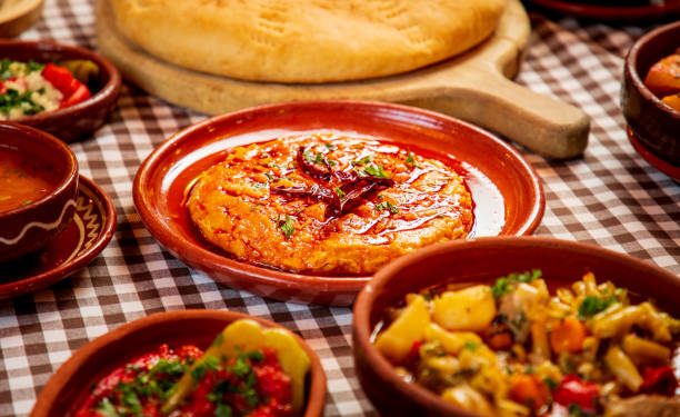 Makanan Pedas hingga Gorengan Wajib Dihindari saat Radang Tenggorokkan, Ini Penjelasannya!