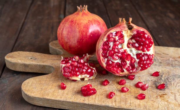 Cek Disini 6 Manfaat Buah Delima untuk Ibu Hamil dan Janin, Cakap Cegah Cacat Lahir