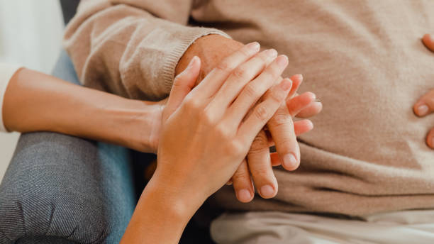 Timbulkan Risiko Sejak Dini, Kenali Penyebab Penyakit Parkinson dari Sekarang!