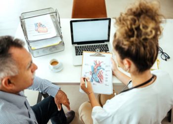 Batasi Konsumsinya! Inilah Jenis Makanan Pemicu Datangya Penyakit Jantung, Cek Sekarang Juga!