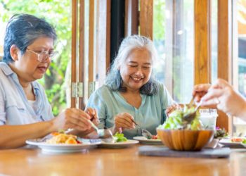 Cek Disini, 6 Pilihan Jenis Makanan Sehat yang Aman untuk Dikonsumsi Lansia, Salah Satunya Kacang-Kacangan